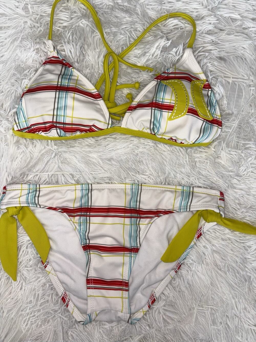 Hurley Women’s M Two Pc. Logo Bikini. Cute, Excellent Condition